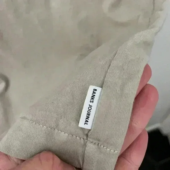 Banks Journal | "Locator Trader" Graphic T Shirt - Gray / Sz S - Picture 6 of 8